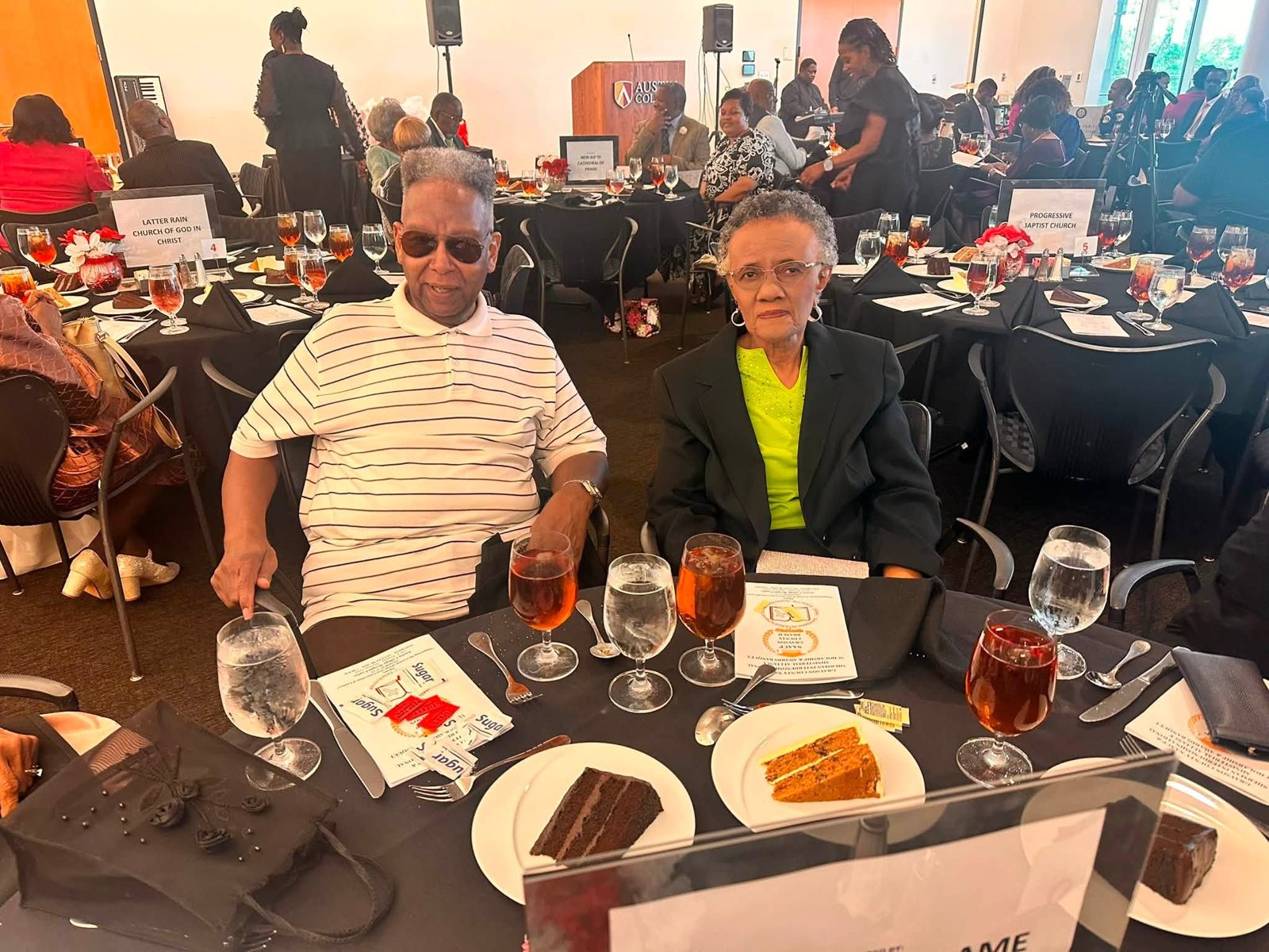 Guests seated together during dinner at the Scholarship & Awards Banquet